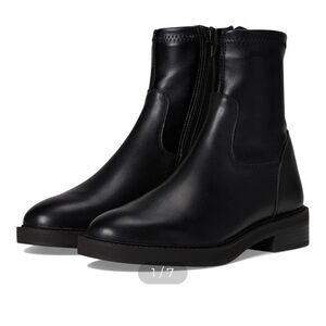 NWT Size 9 Steve Madden Women's Lazio boots black leather $160